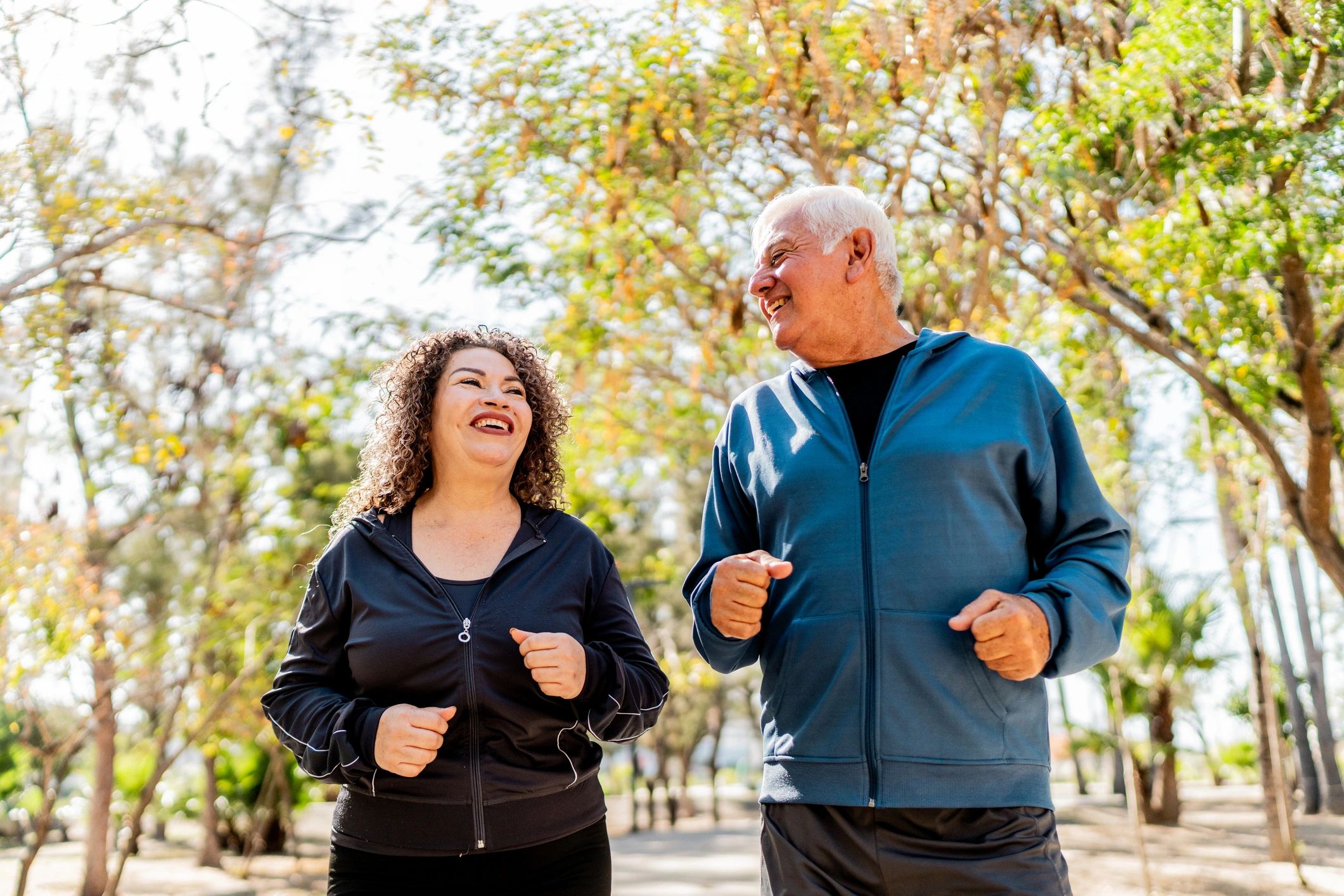 Senior couple enjoying an active, healthy lifestyle outdoors